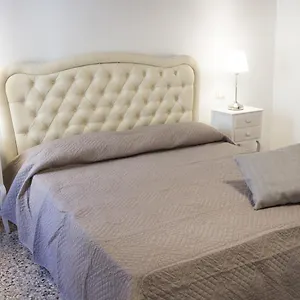 https://rialto-corte-dei-sansoni-canal-view.hotelslidodijesolo.com